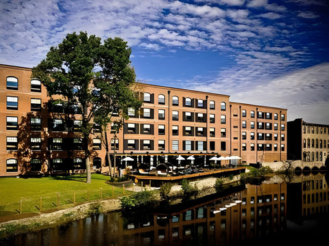 希尔顿启缤精选织布机酒店