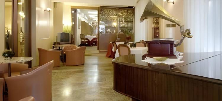 维也纳欧思坦达酒店(Hotel Vienna Ostenda e Ristorante il Danubio)图片