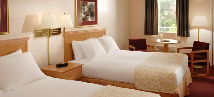 低语山汽车旅馆(Whispering Hills Inn)图片