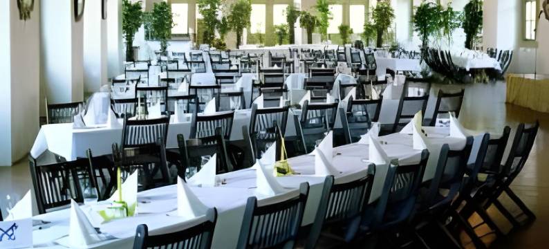 广场餐厅酒店(Hotel Piazza)图片