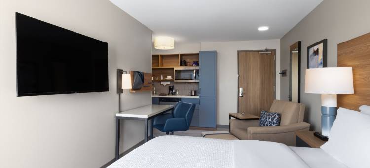 麦克弗森烛林套房酒店(Candlewood Suites MCPHERSON by IHG)图片