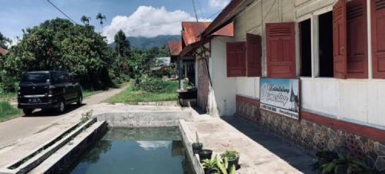 江东希拉廊民宿(Koto Hilalang Homestay)图片