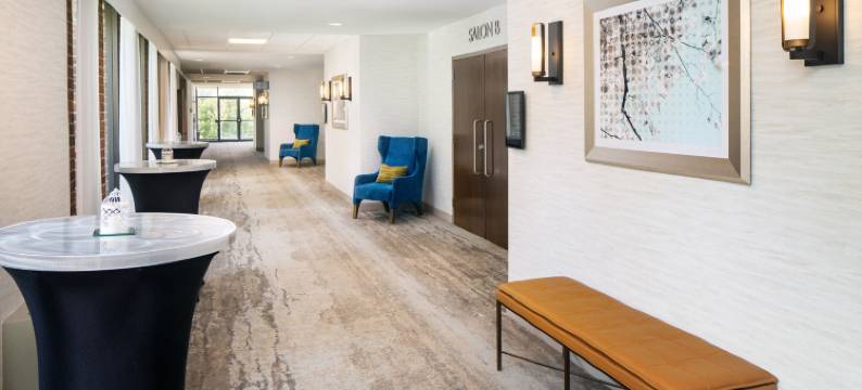 安阿伯北希尔顿逸林酒店(Doubletree by Hilton Ann Arbor North)图片