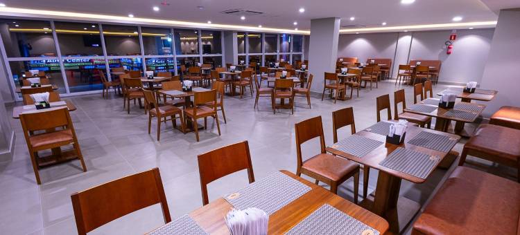 卡尤瓦布卢梅瑙酒店(Hotel Caiuá Blumenau)图片