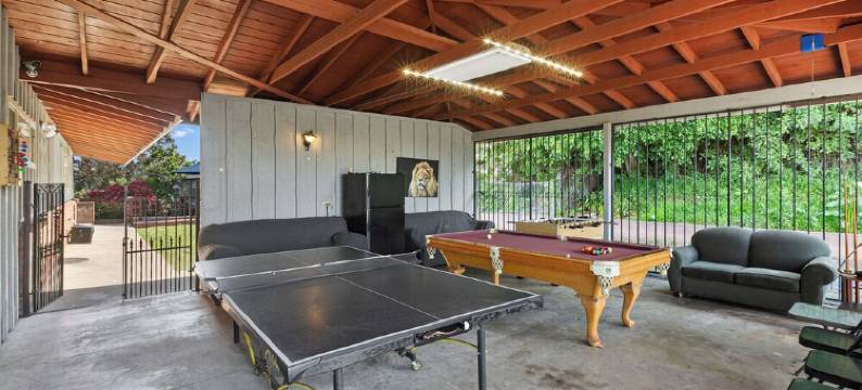 "The Medallion" Modern City Estate 7bed/5bath AC图片