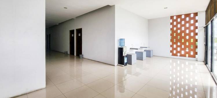 Sans Hotel Salmas Mojokerto图片