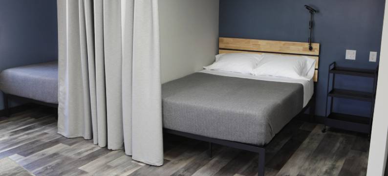 优雅仕客栈(Stay Classy)图片