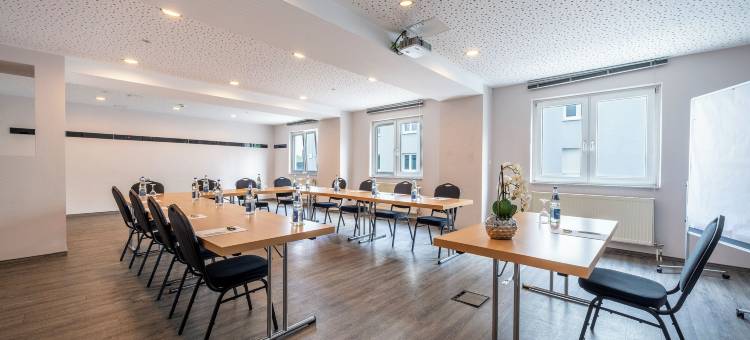 PLAZA INN 斯图加特-菲尔德施塔特(PLAZA INN Stuttgart Airport Messe)图片