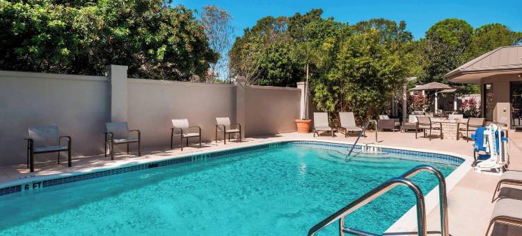 萨拉索塔布雷登顿机场万怡酒店(Courtyard Sarasota Bradenton Airport)图片