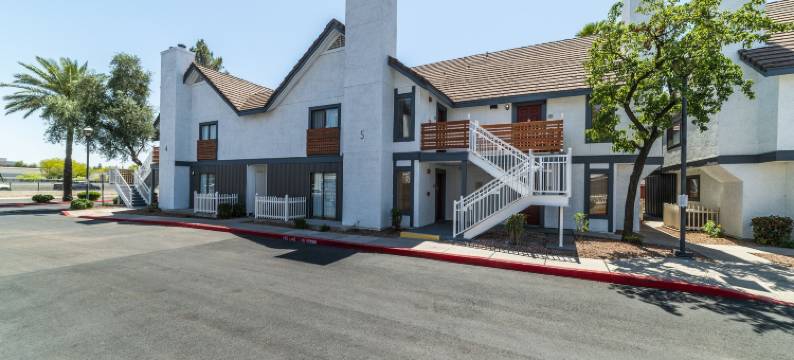 菲尼克斯都市长住型酒店(Metro Phoenix Extended Stay)图片