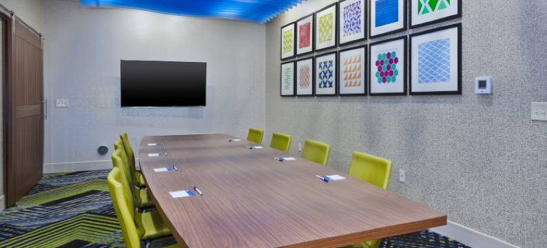 Holiday Inn Express & Suites PAINESVILLE - CONCORD by IHG图片