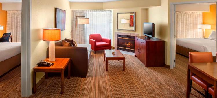 艾伦镇伯利恒机场索尼斯塔ES套房酒店(Sonesta ES Suites Allentown Bethlehem Airport)图片