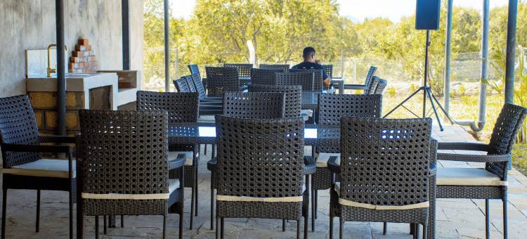 詹姆斯船长营地(Captain James Camp)图片