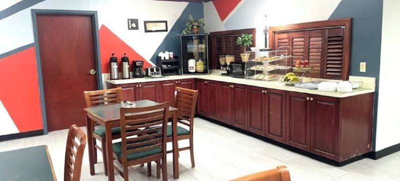 格兰德威斯塔套房酒店(Grand Vista Hotel & Suites)图片