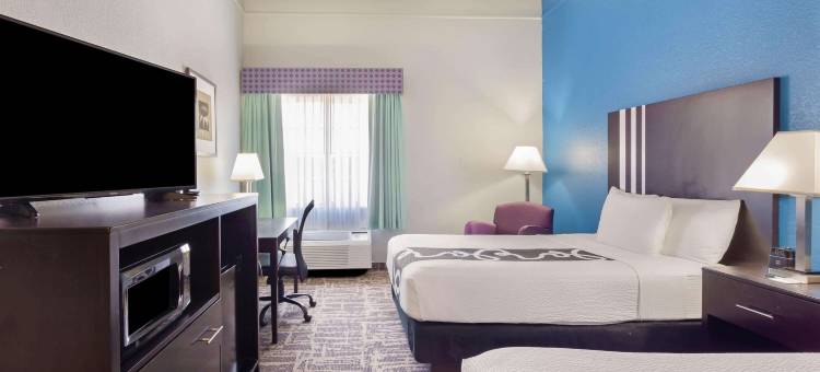 克尔维尔拉昆塔温德姆套房酒店(La Quinta Inn & Suites by Wyndham Kerrville)图片