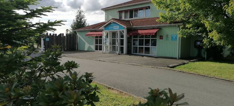 桑特基里亚德直营酒店(Kyriad Direct Saintes)图片