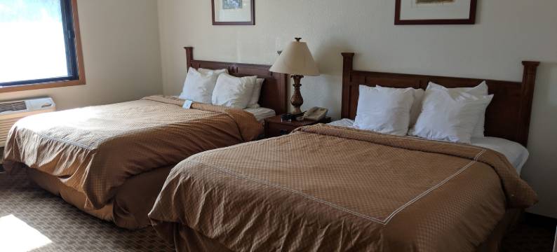 鹅卵石酒店的寄宿酒店及套房(Boarders Inn and Suites by Cobblestone Hotels - Ripon)图片