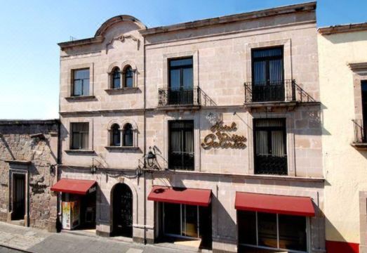 Hotel & Suites GaleriaHotel Overview