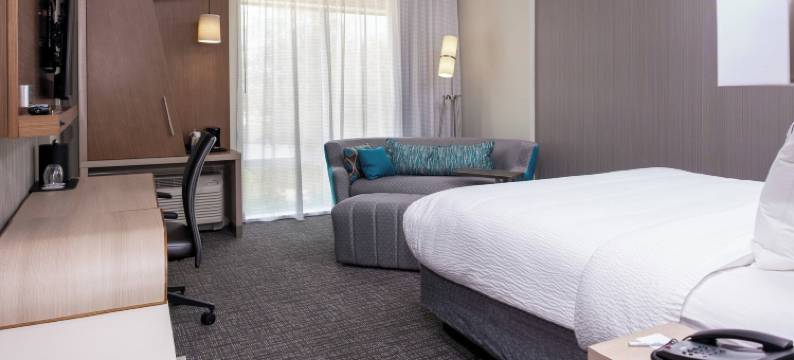 印第安纳波利斯西部赛道万豪万怡酒店(Courtyard Indianapolis West-Speedway)图片