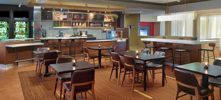 巴吞鲁日阿卡迪恩中心 LSU 区万怡酒店(Courtyard Baton Rouge Acadian Centre/LSU Area)图片