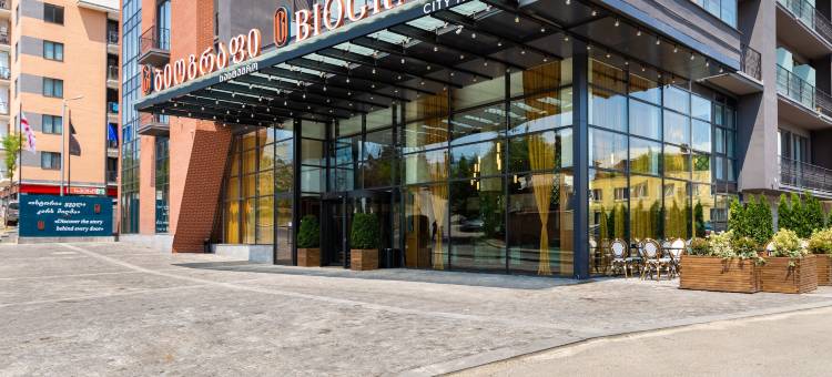 Spark by Hilton Tbilisi Biography图片