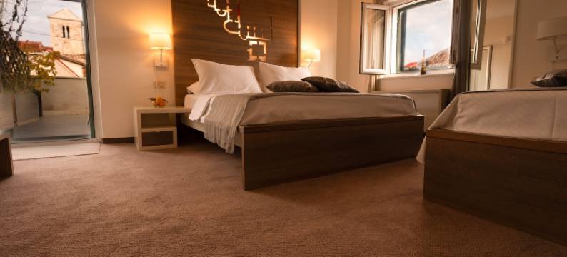 斯拉维娅酒店(Slavija Culture Heritage Hotel)图片