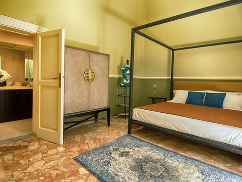 弗里奥广场豪华公寓