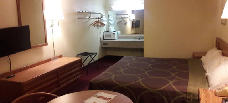 威廉斯堡超级酒店(Super Inn Williamsburg)图片