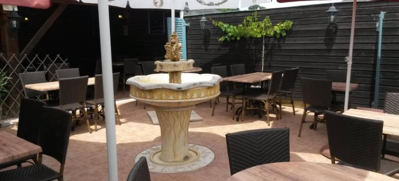 可里佩利城堡酒店餐厅(Hotel Restaurant la Creperie du Chateau)图片