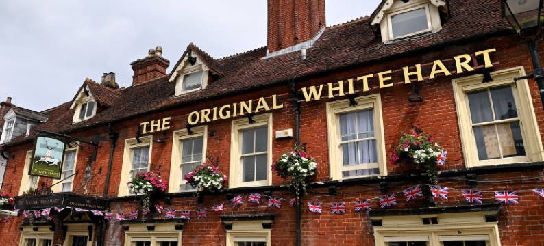 原白鹿 - 令伍特马斯顿旅馆(Original White Hart, Ringwood by Marston's Inns)图片