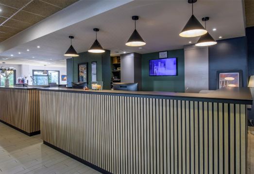 Campanile Nimes Centre - Mas Carbonnel Hotel Overview