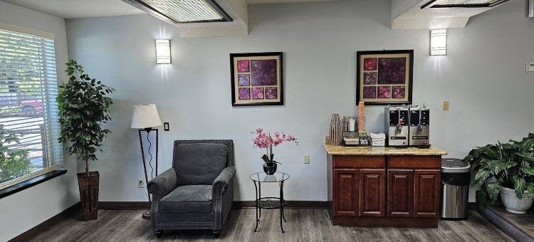 北温哥华凯艺套房酒店(Quality Inn & Suites Vancouver North)图片