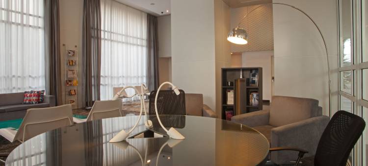 阿尔法城品质套房酒店(Quality Suites Alphaville)图片