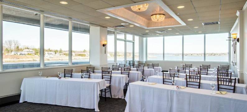 蚝点酒店(Oyster Point Hotel)图片