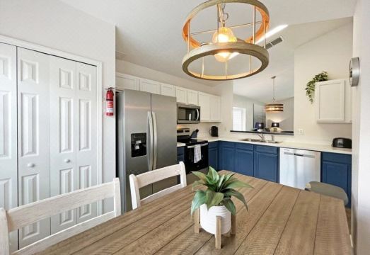 Holborn Delight 3 Bedroom Home by RedAwningHotel Overview