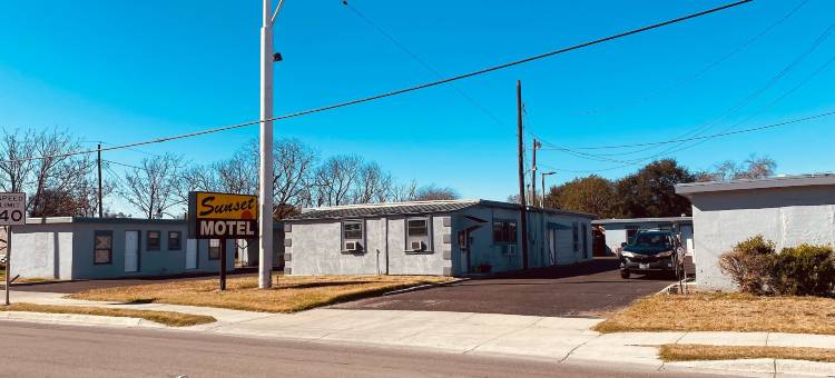 日落汽车旅馆(Sunset Motel)图片