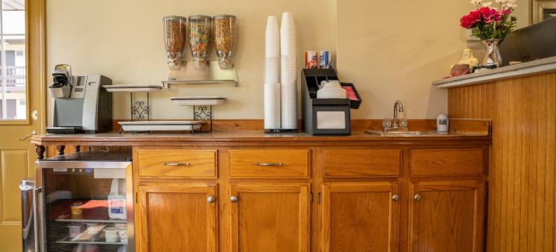 京士威酒店(Kingsway Inn)图片