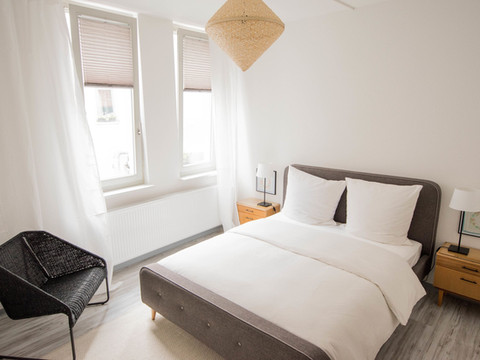 阿尔兹塔德套房酒店