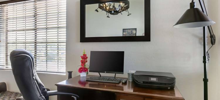 迷信泉贝斯特韦斯特酒店(Best Western Superstition Springs Inn)图片