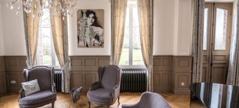 蒙塔贝特木屋酒店(Château de Montabert)图片