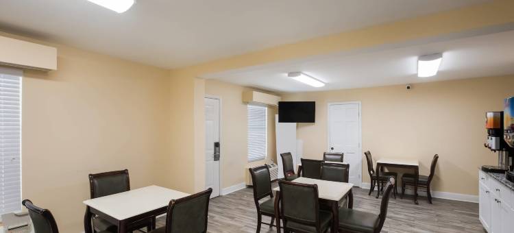 奥科尼湖附近凯艺套房酒店(Quality Inn & Suites Near Lake Oconee)图片