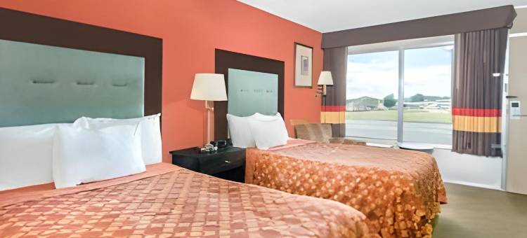 哈利森温德姆华美达酒店(Ramada by Wyndham Harrisonburg)图片