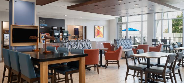 智选假日套房酒店-坦帕东/优博城(Holiday Inn Express & Suites Tampa East - Ybor City)图片