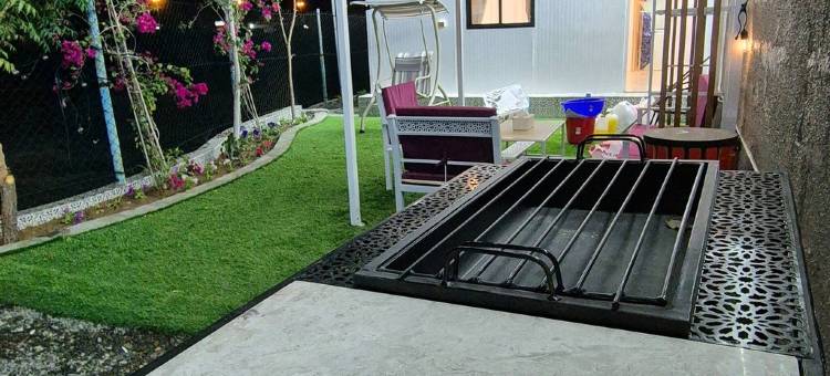 Privet Pool Chalet with Breakfast图片