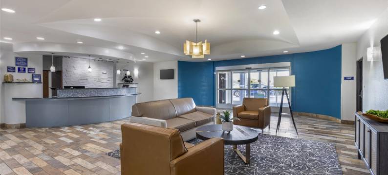 沃思堡福里斯特希尔贝斯特韦斯特优质套房酒店(Best Western Plus Fort Worth Forest Hill Inn  Suites)图片