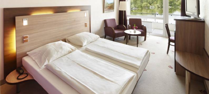 施宛恩霍夫湖景圆环酒店(Seehotel Schwanenhof)图片