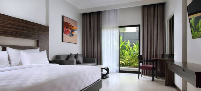 赫利俄斯博恩酒店(Helios Hotel & Convention)图片