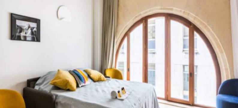 Beautiful Bright 4-Person Apartment Center图片