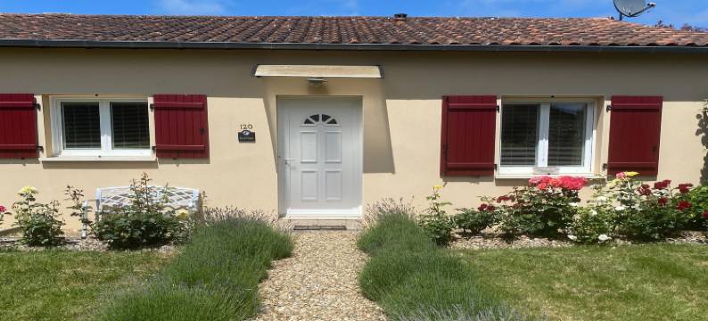 Villa in Les Forges with Golf Access图片