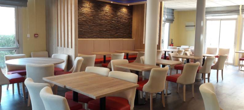 宜必思赛特巴拉吕克莱班安康水疗酒店(Ibis Sète Balaruc les Bains Bien-être et Spa)图片